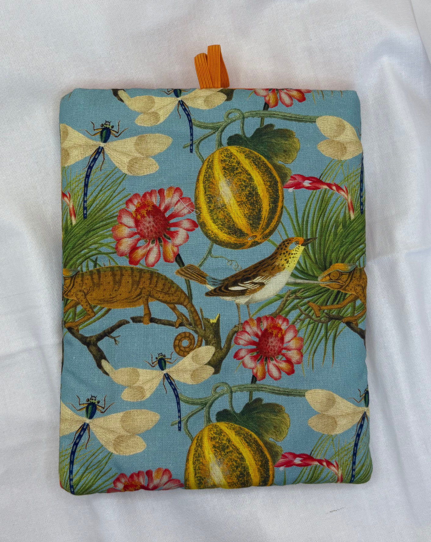 Curio Tropica Padded Soft E-Reader Sleeve