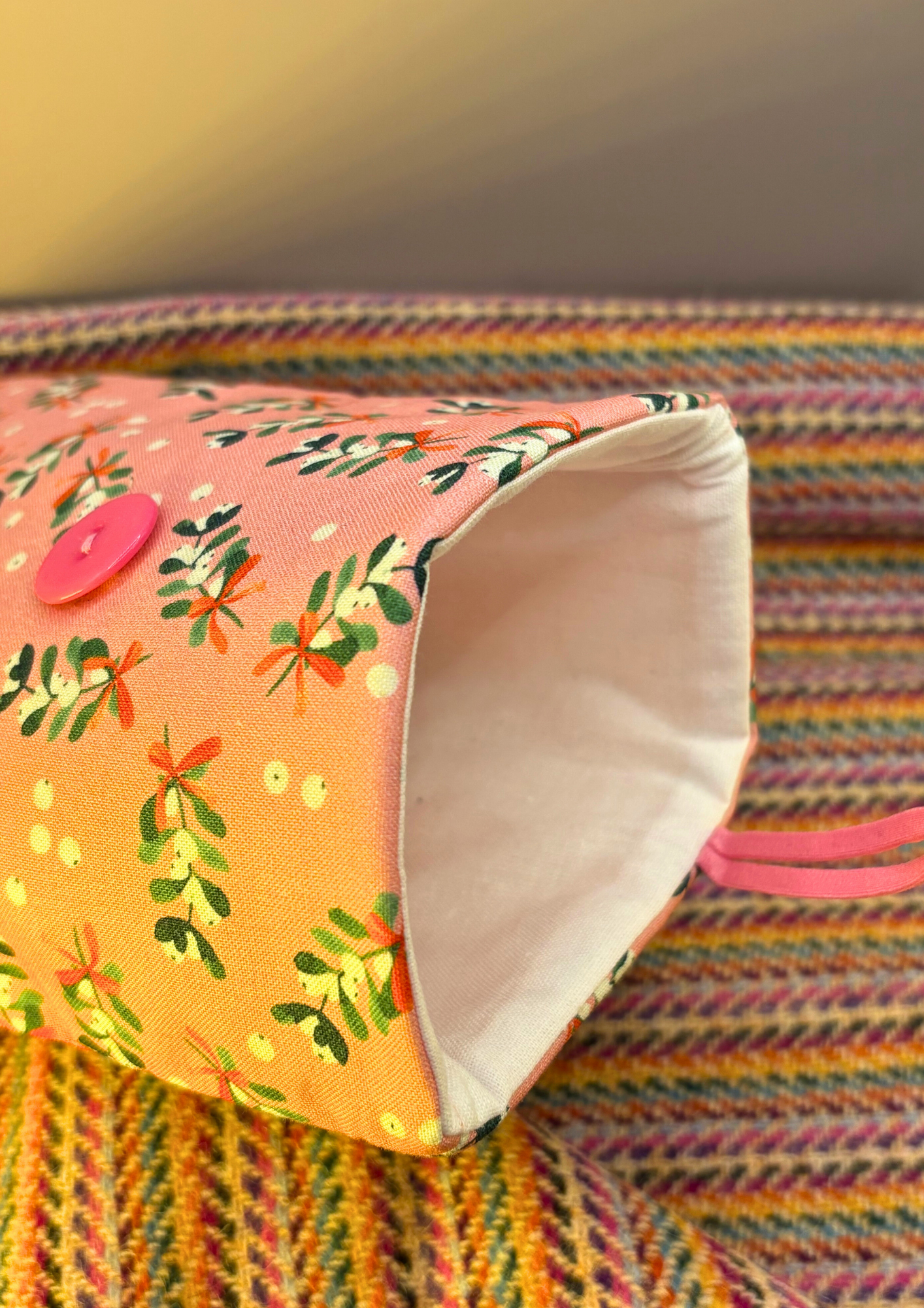 Merry Kissmas Padded Soft E-Reader Sleeve