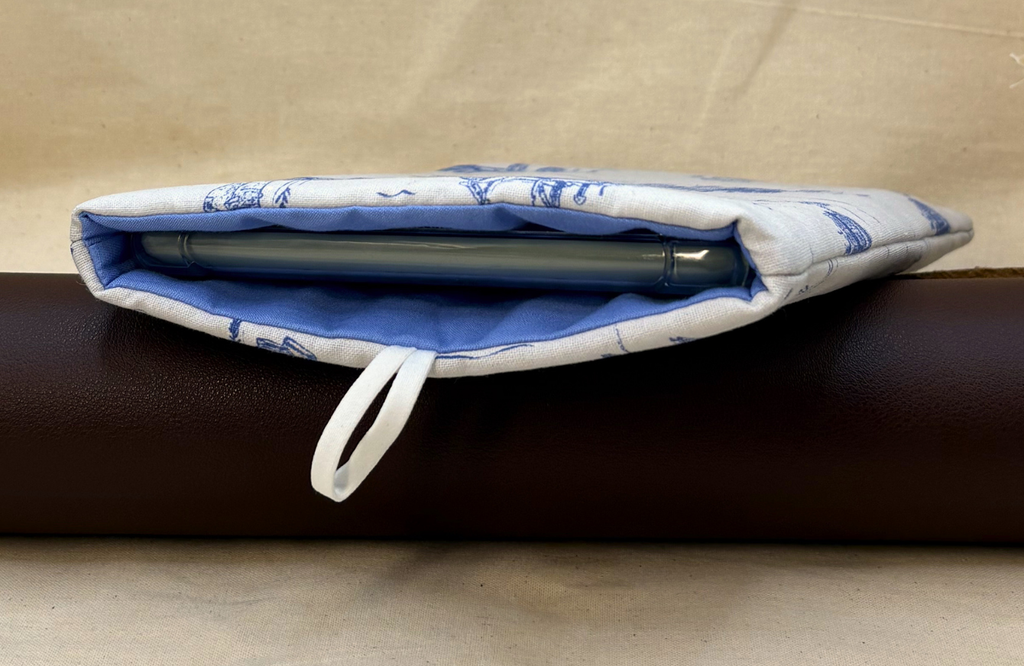 Ploughman's Field Padded Soft E-Reader Sleeve