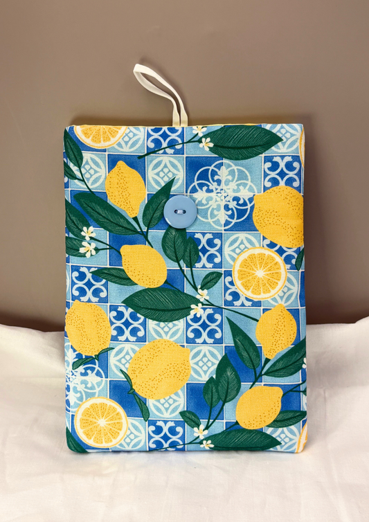 Voulez Vous Padded Soft E-Reader Sleeve