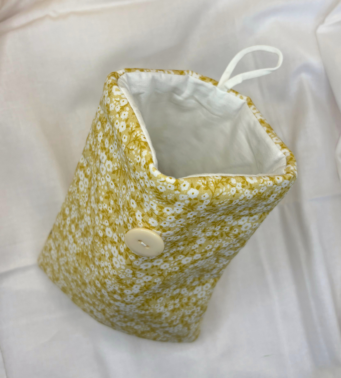 Meadow Lace Padded Soft E-Reader Sleeve