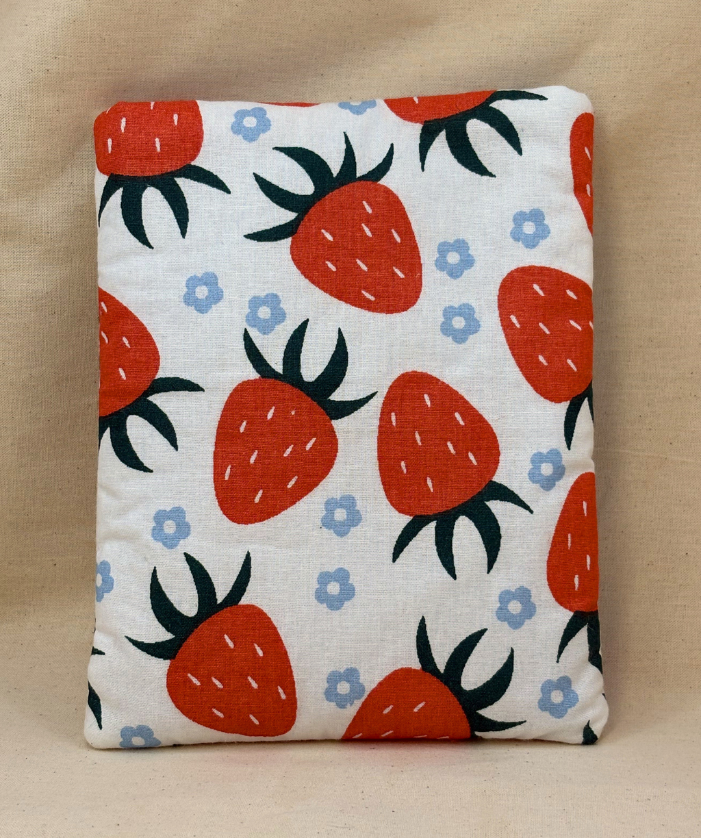 Berry Basket Padded Soft E-Reader Sleeve