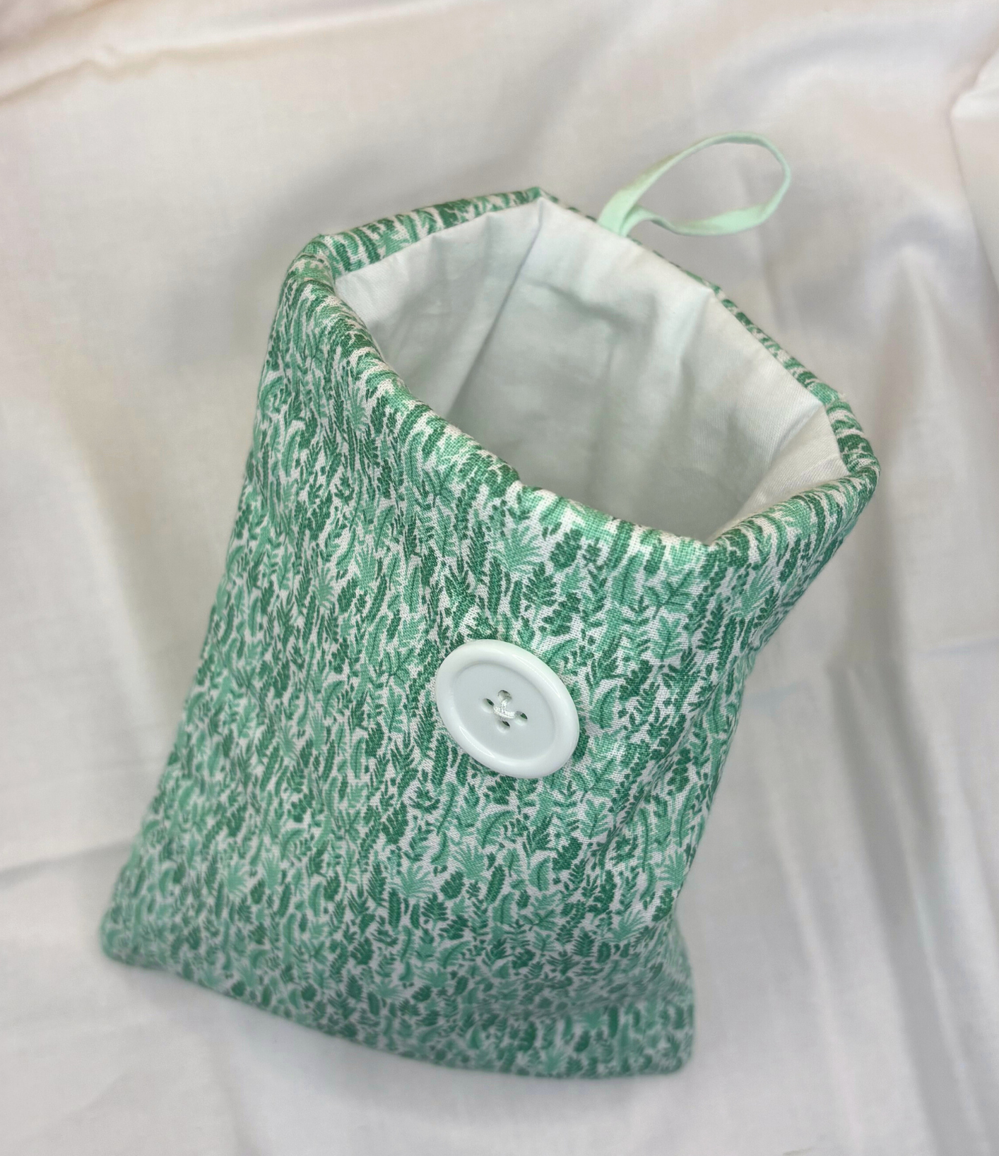 Sapling Leaf Padded Soft E-Reader Sleeve