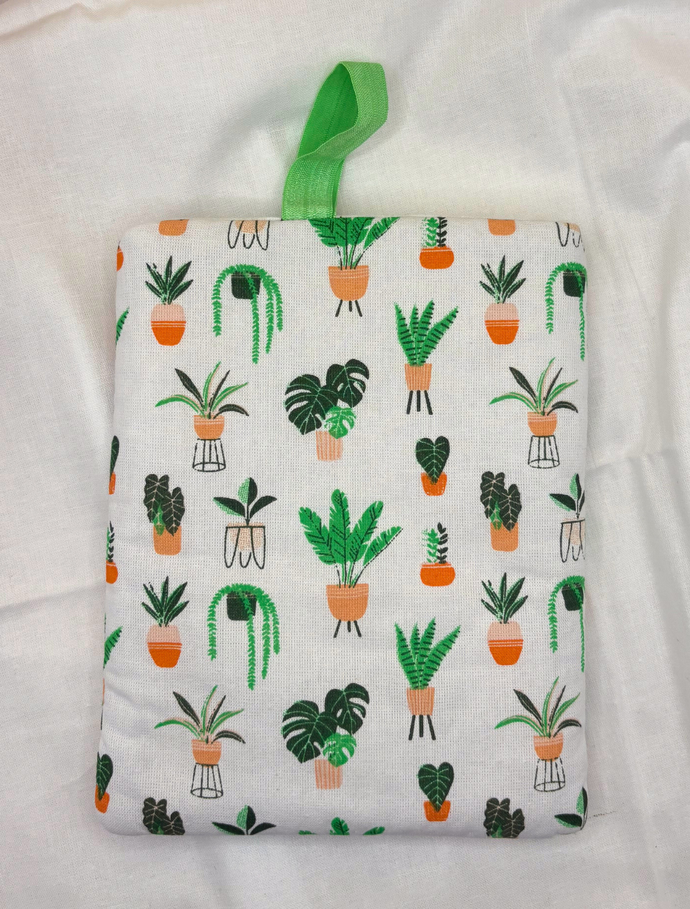 Green Parlour Padded Soft E-Reader Sleeve