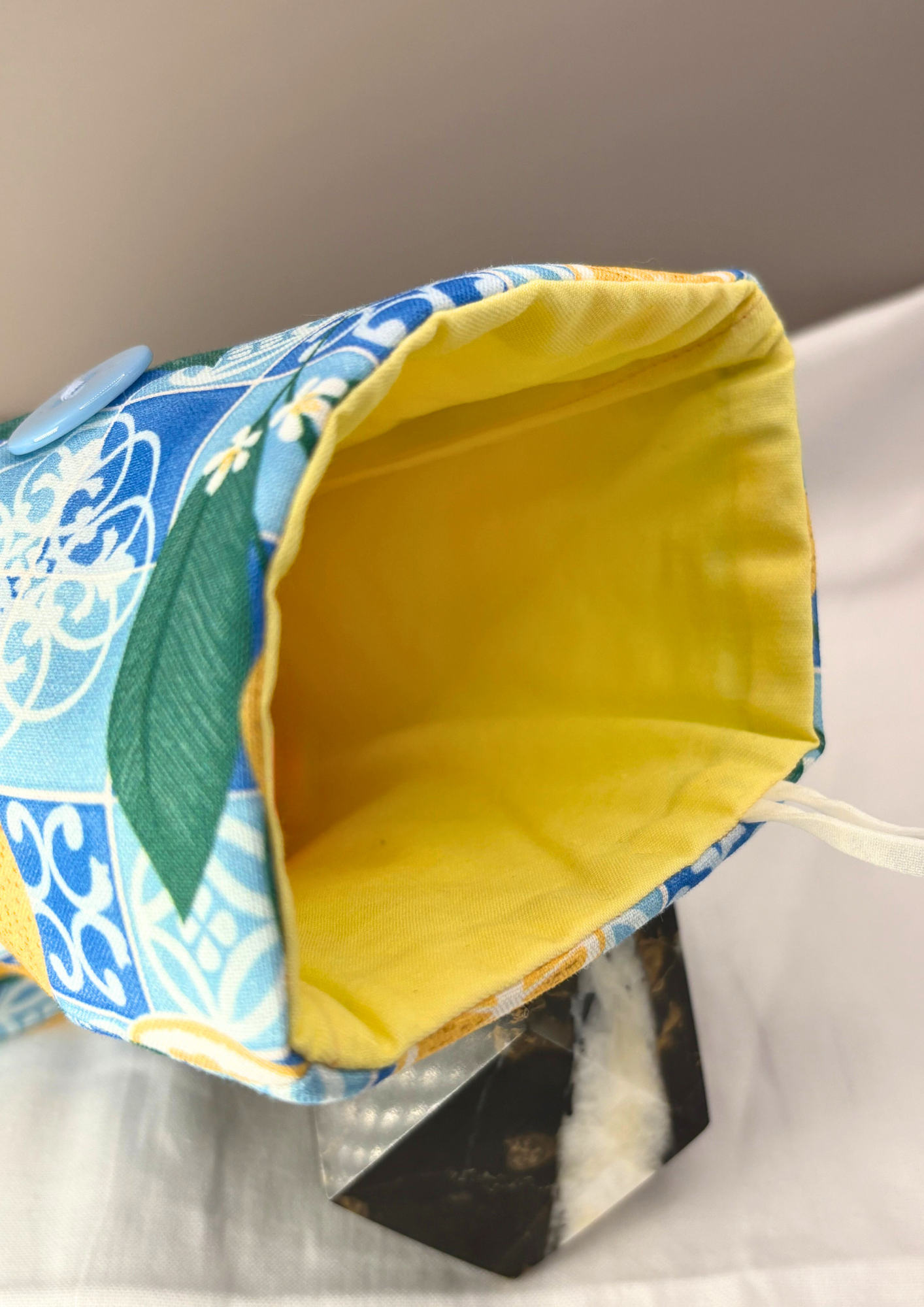 Voulez Vous Padded Soft E-Reader Sleeve