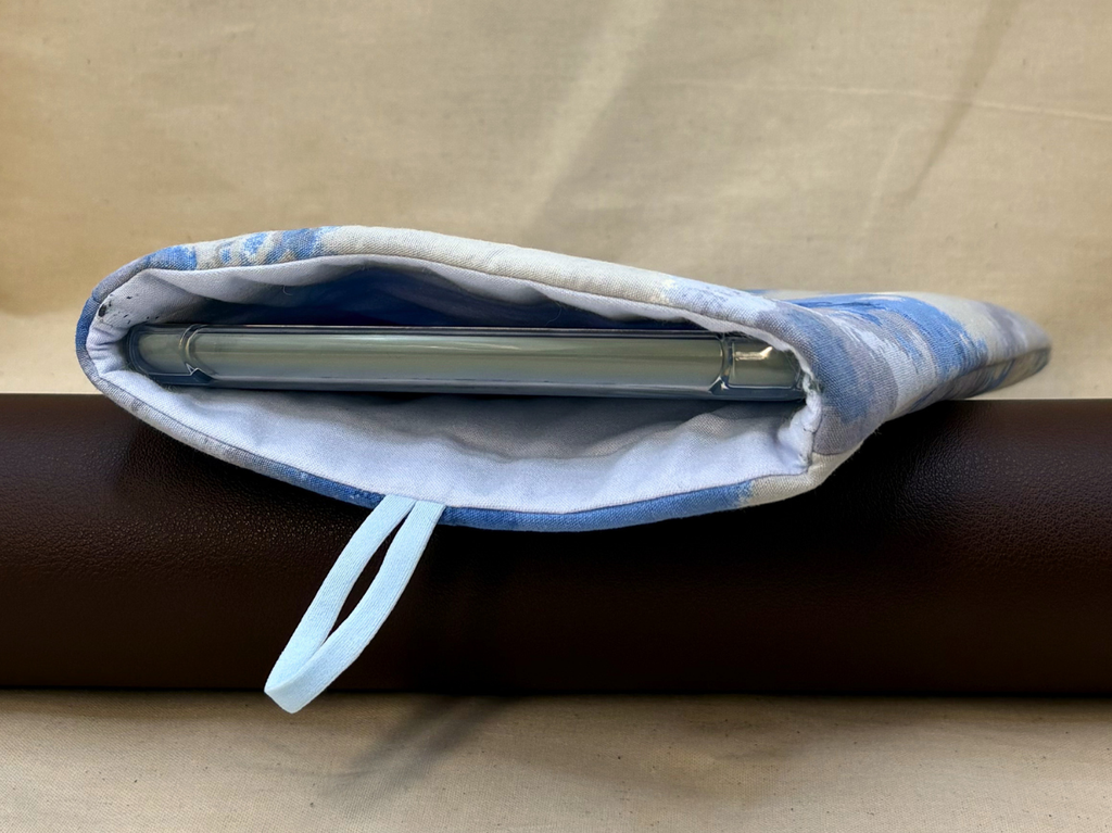 Tidepool Padded Soft E-Reader Sleeve