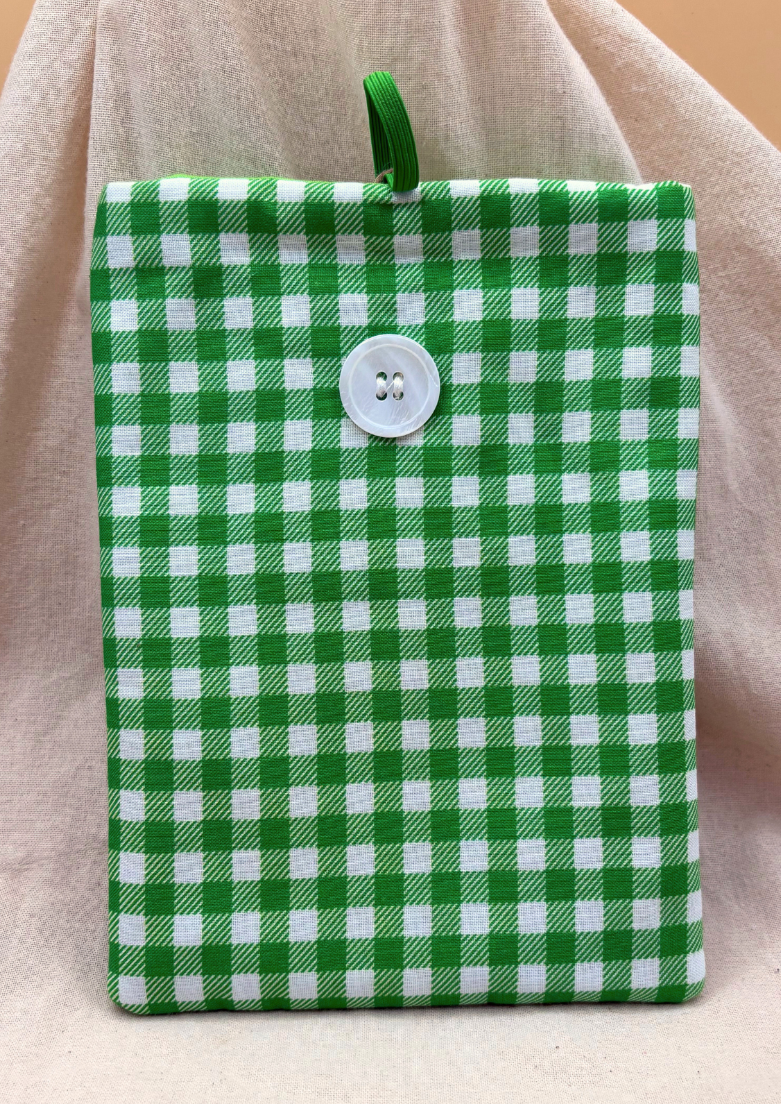 Clover Check Padded Soft E-Reader Sleeve