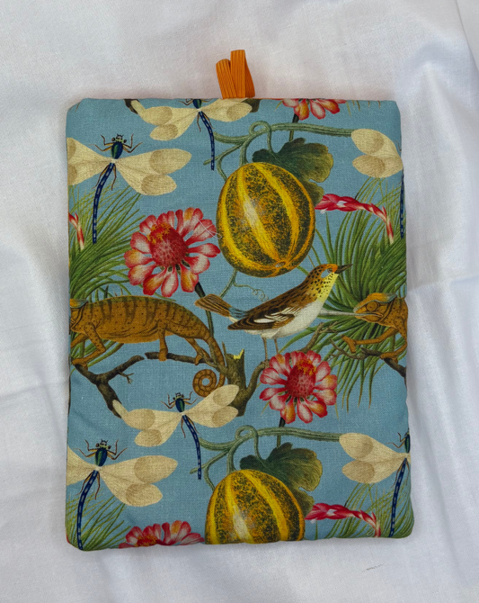 Curio Tropica Padded Soft E-Reader Sleeve