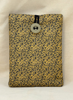Spotted Pelt Padded Soft E-Reader Sleeve