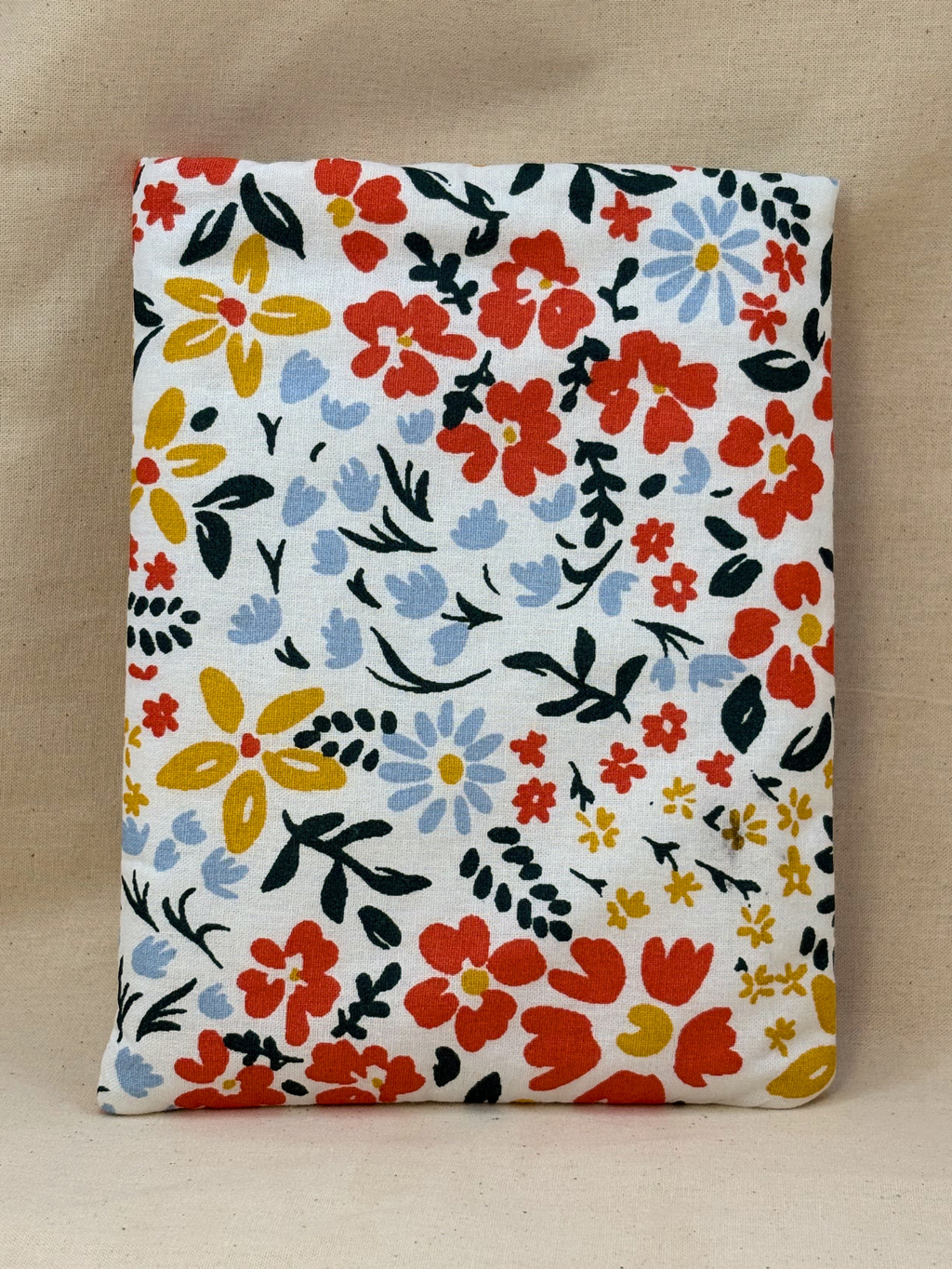 Painter's Garden Padded Soft E-Reader Sleeve