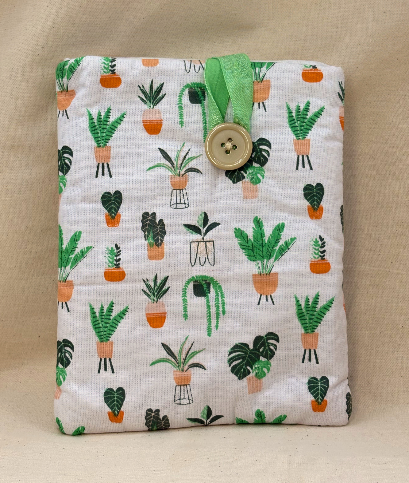 Green Parlour Padded Soft E-Reader Sleeve
