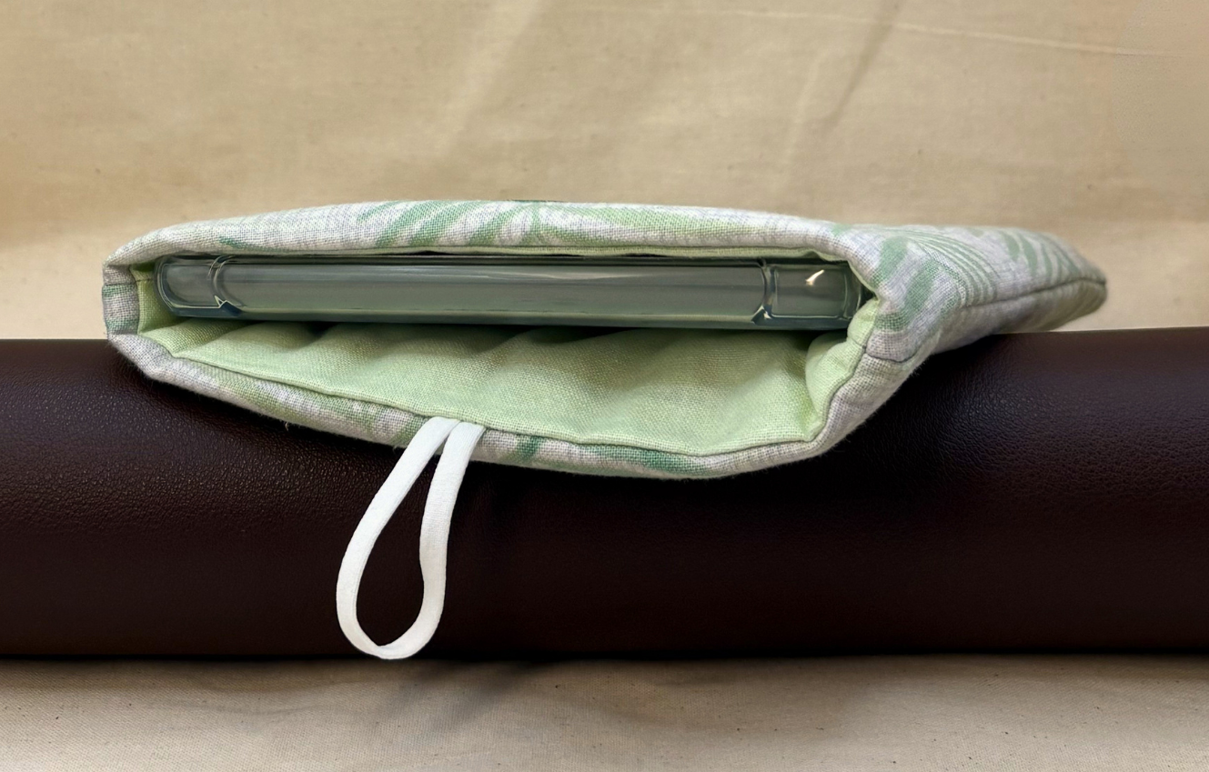 Quiet Grove Padded Soft E-Reader Sleeve