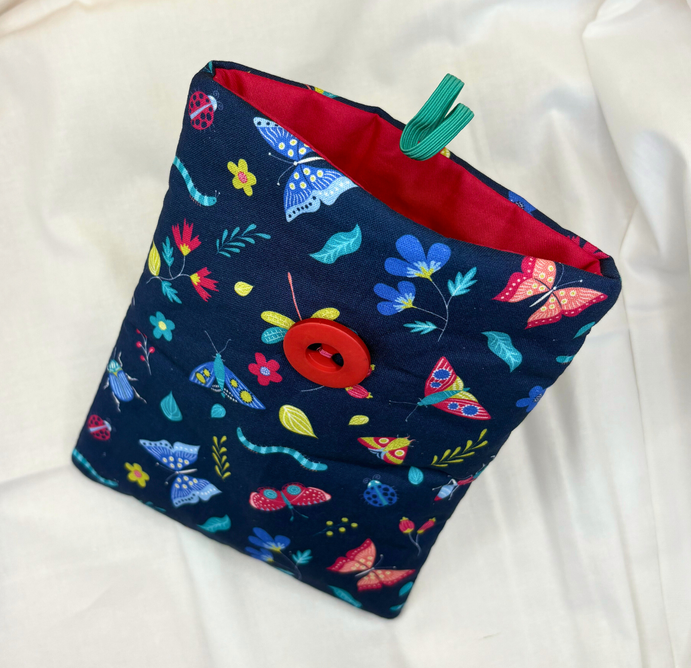 Insectarium Padded Soft E-Reader Sleeve