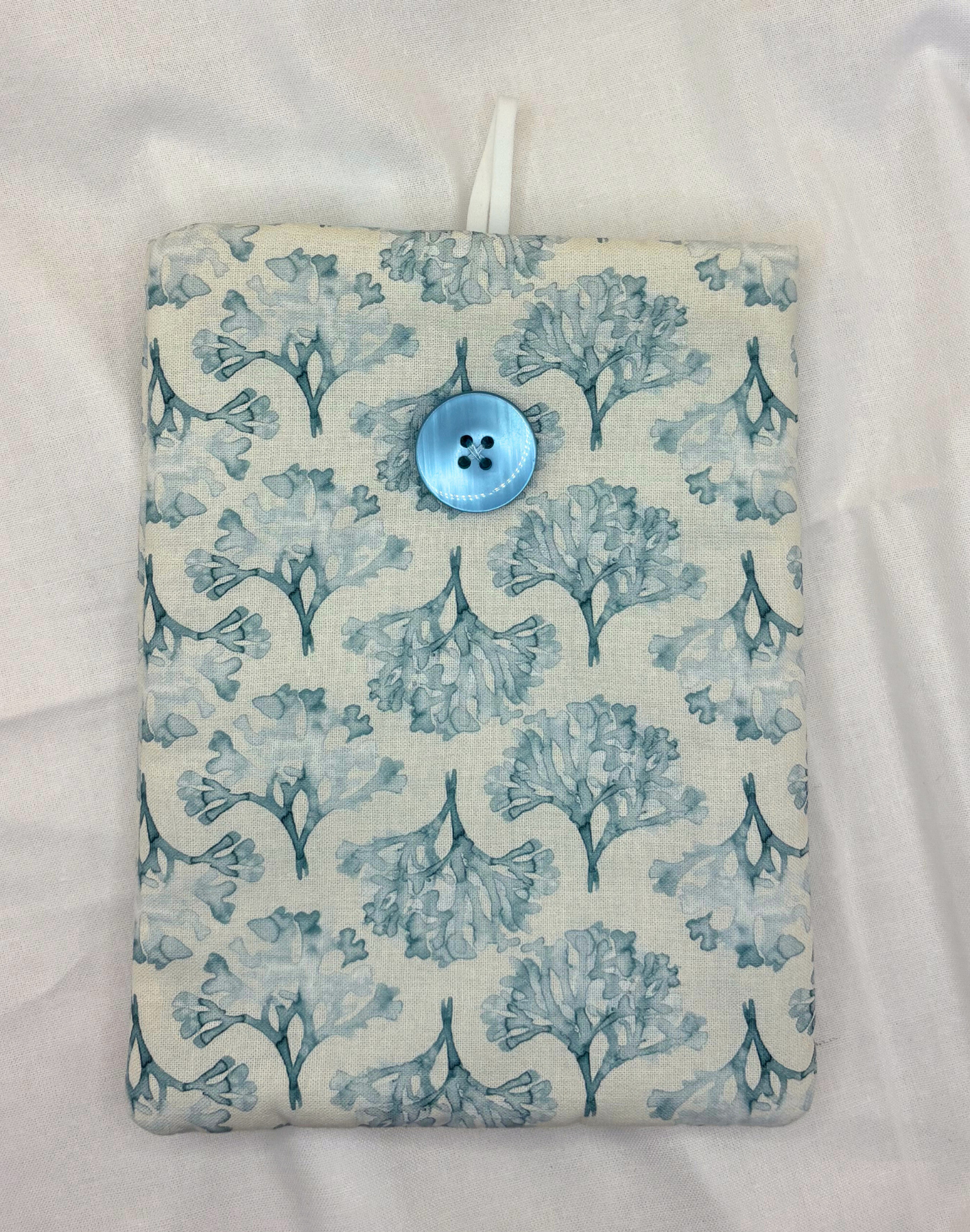 Tide Specimens Padded Soft E-Reader Sleeve