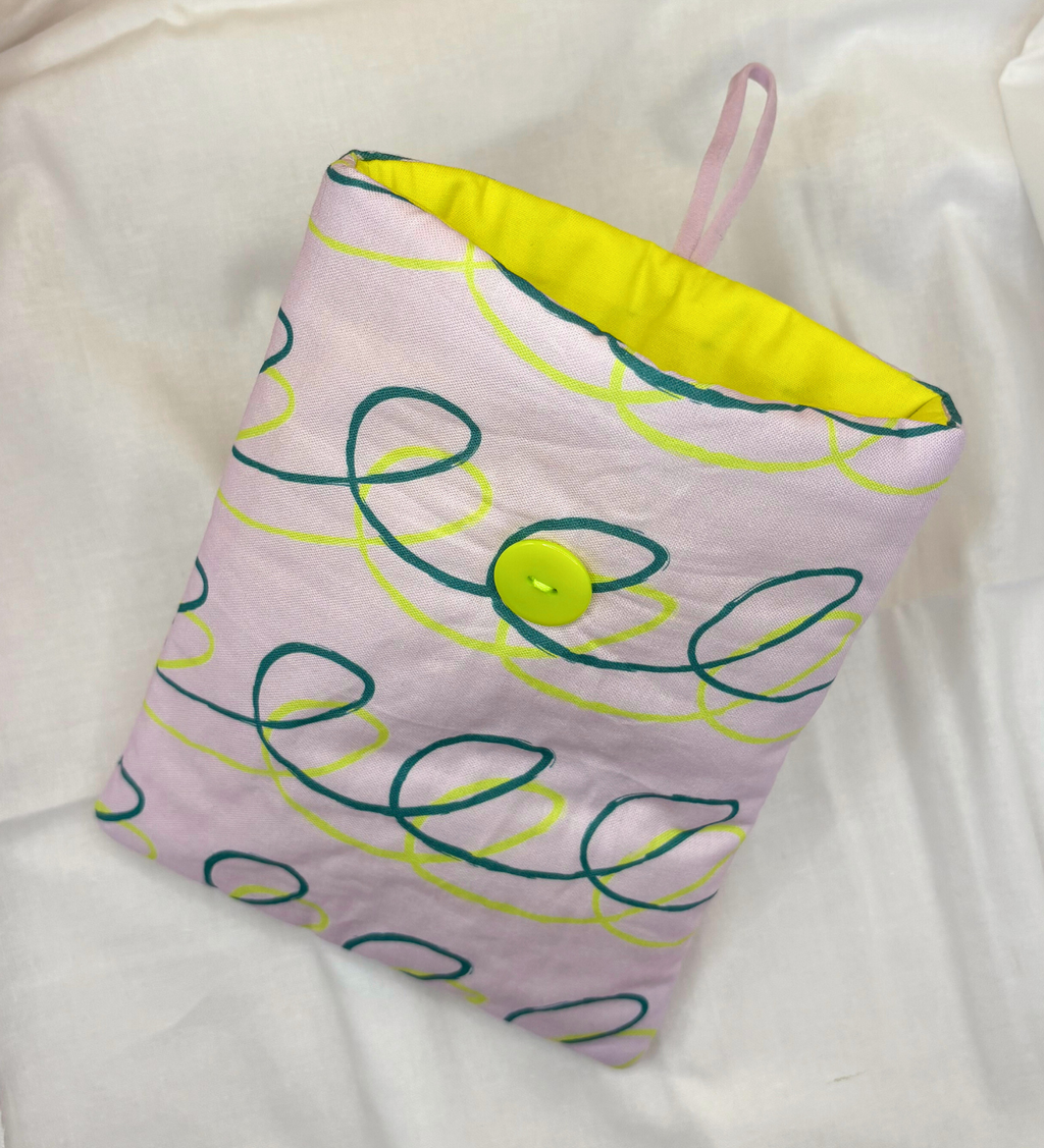 Ink Studies Padded Soft E-Reader Sleeve