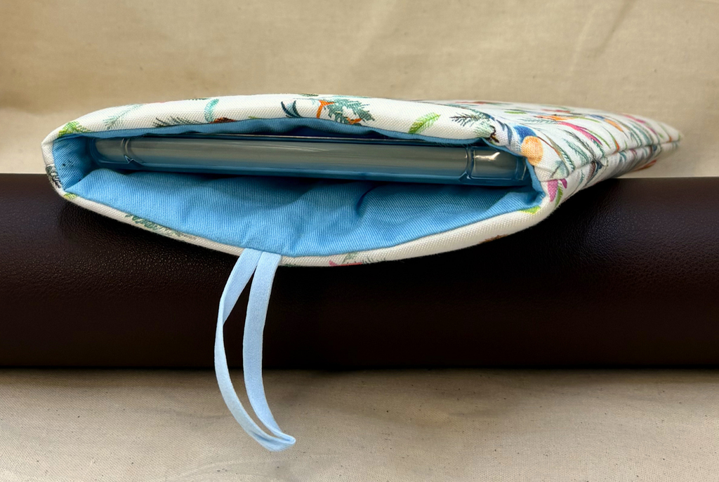 Hoppin' and Boppin' Padded Soft E-Reader Sleeve