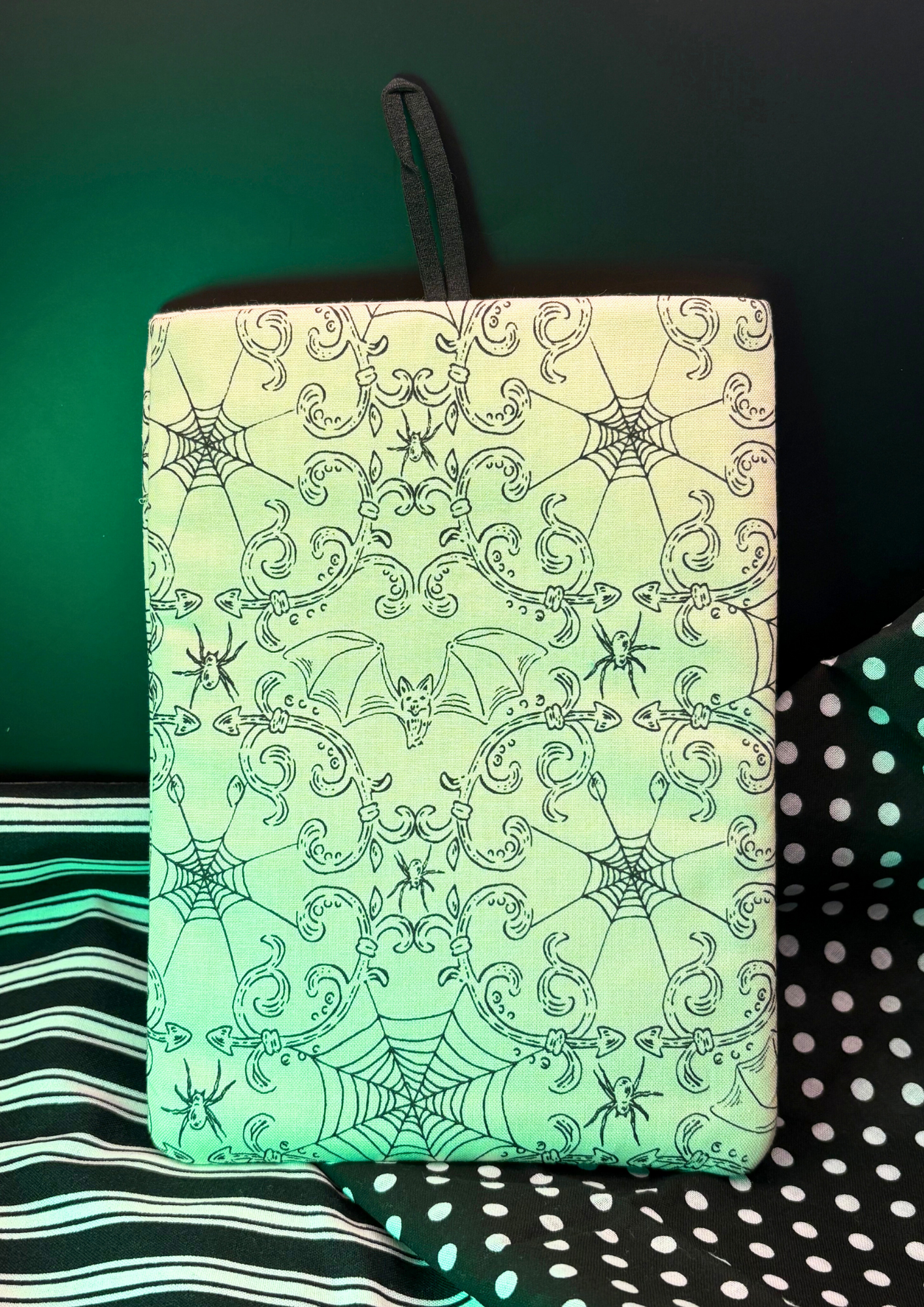 Moonlit Web Padded Soft E-Reader Sleeve