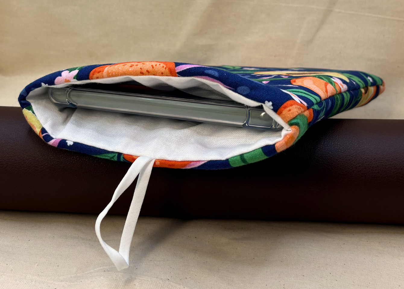 Peach Orchard Padded Soft E-Reader Sleeve