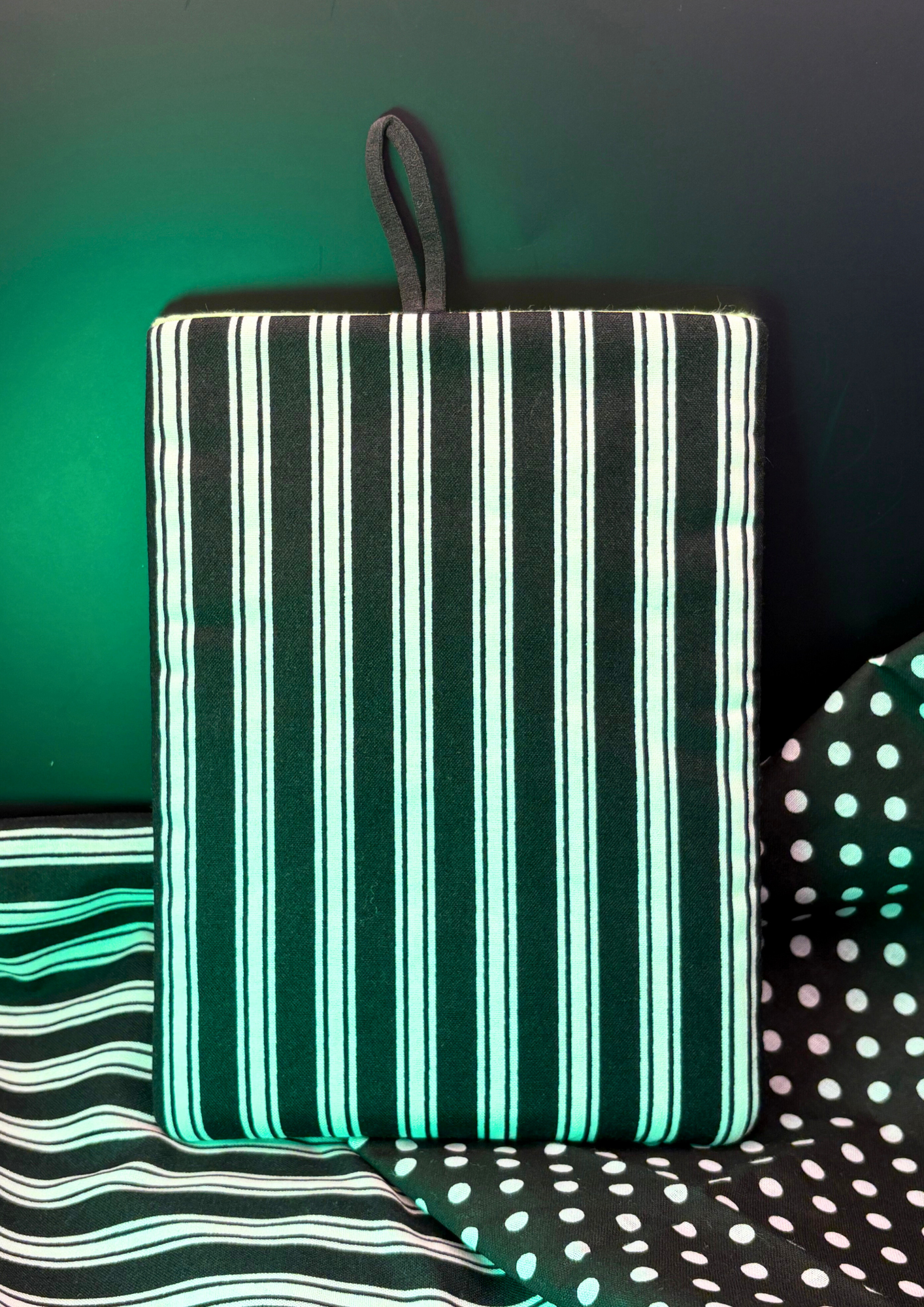 Beetle Glow Padded Soft E-Reader Sleeve