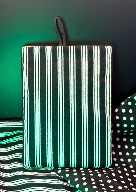 Beetle Glow Padded Soft E-Reader Sleeve