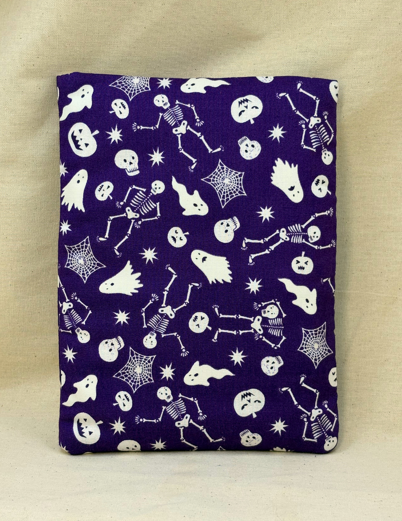 Witching Hour Padded Soft E-Reader Sleeve