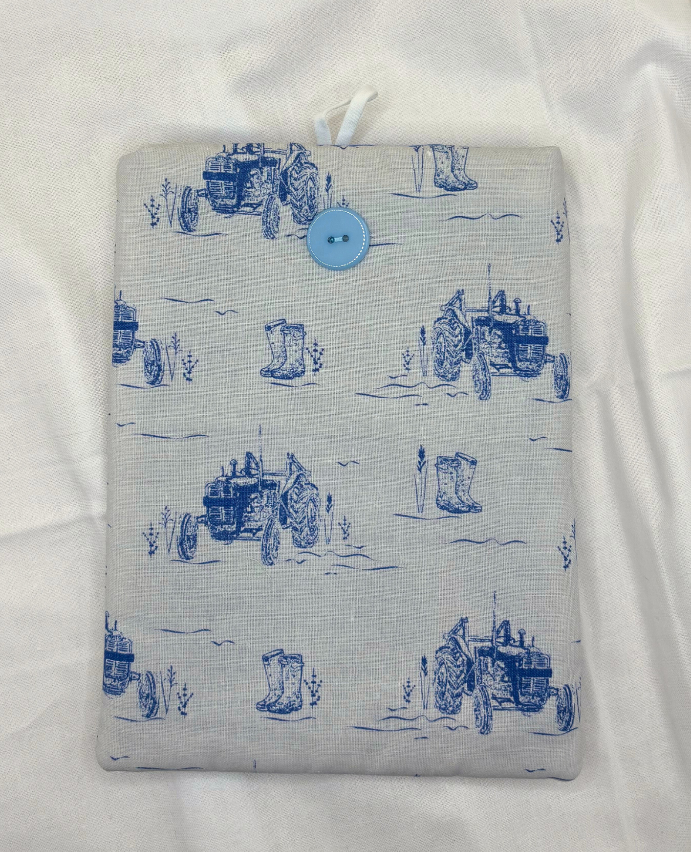 Ploughman's Field Padded Soft E-Reader Sleeve