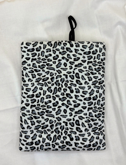 Ice Pelt Padded Soft E-Reader Sleeve