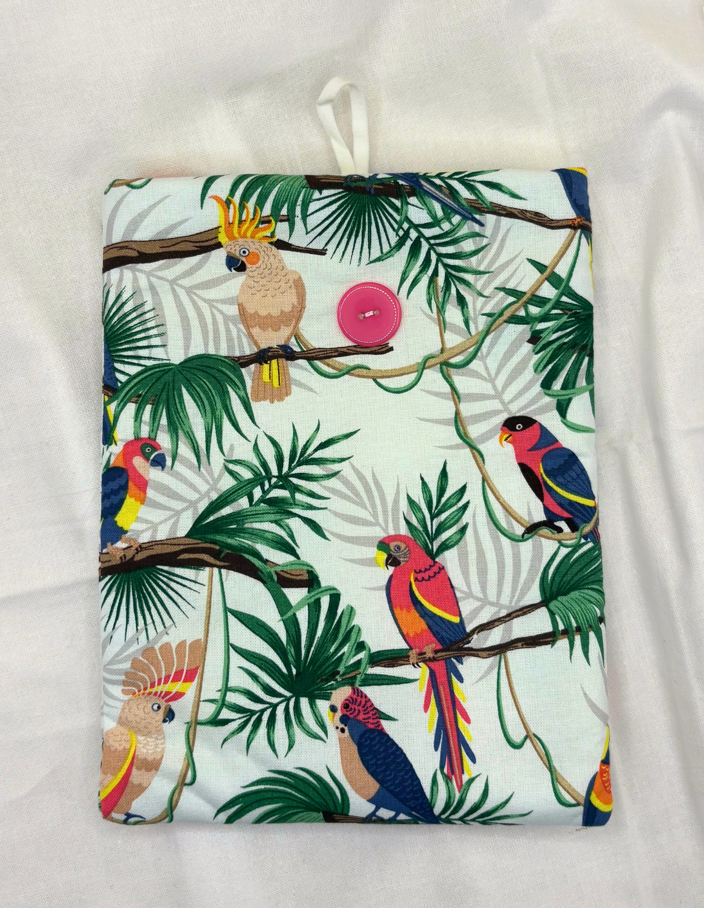 Parrot Court Padded Soft E-Reader Sleeve