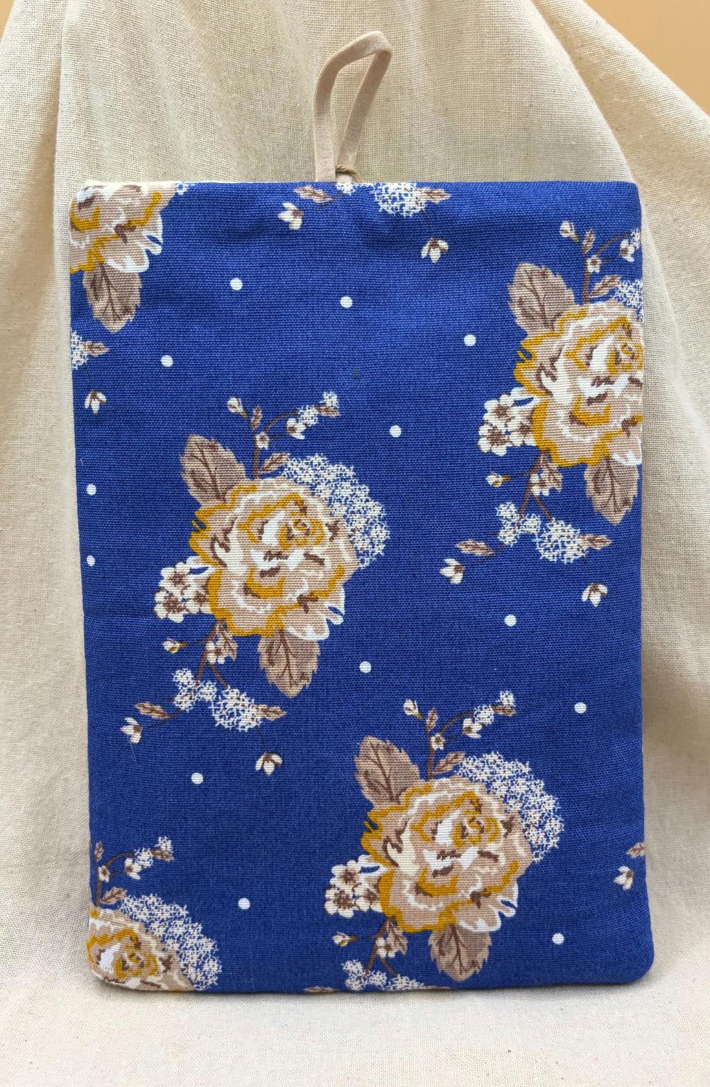 Rose Walk Padded Soft E-Reader Sleeve