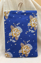Rose Walk Padded Soft E-Reader Sleeve