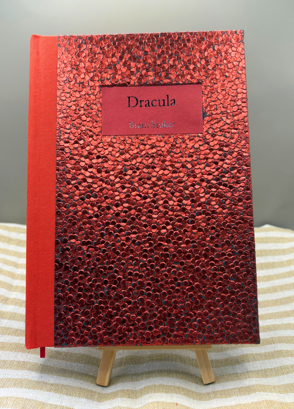 Dracula Handbound Classic Novel