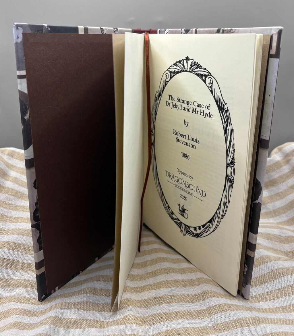 The Strange Case of Dr Jekyll and Mr Hyde Handbound Classic Novel