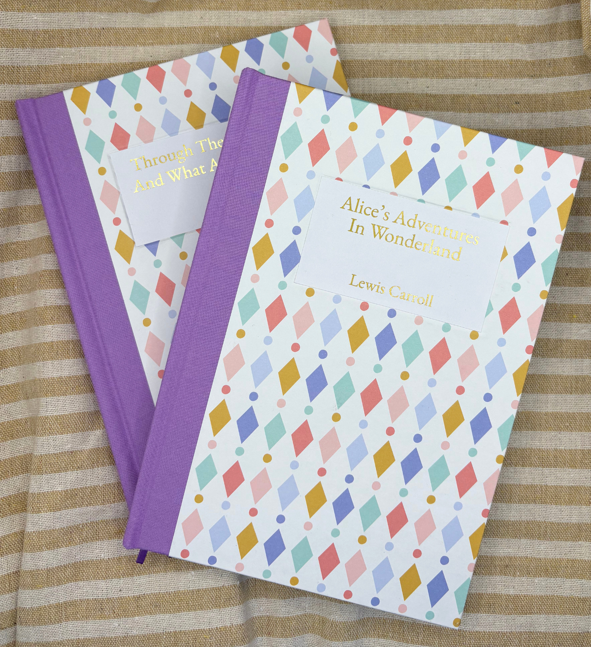 Alice's Adventures in Wonderland Handbound Classic Novel Set
