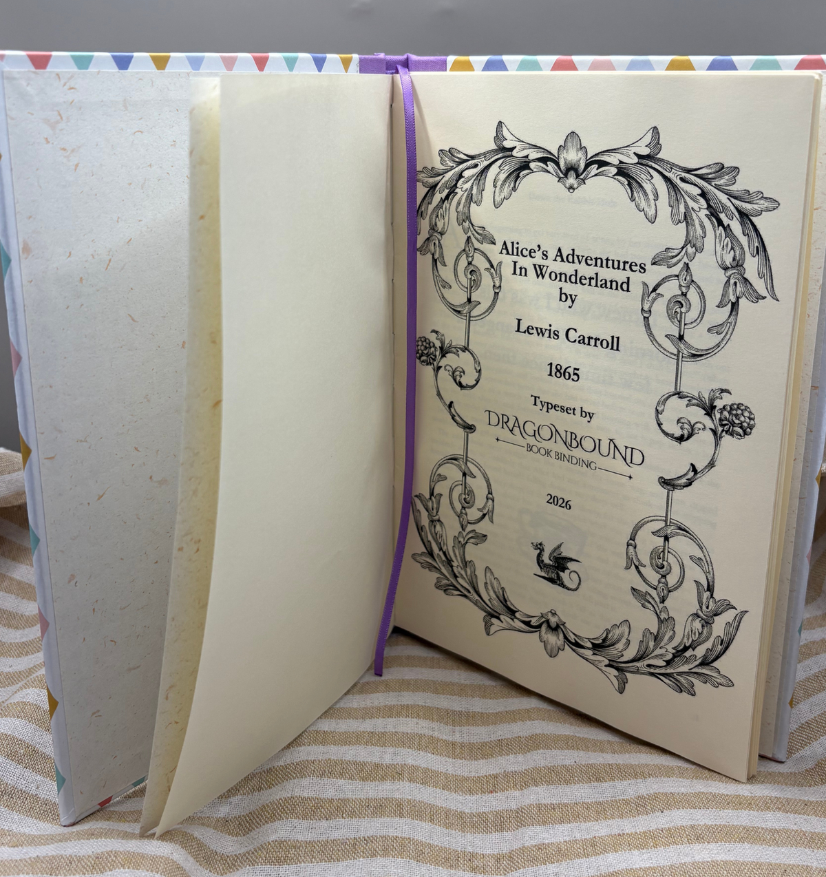Alice's Adventures in Wonderland Handbound Classic Novel Set