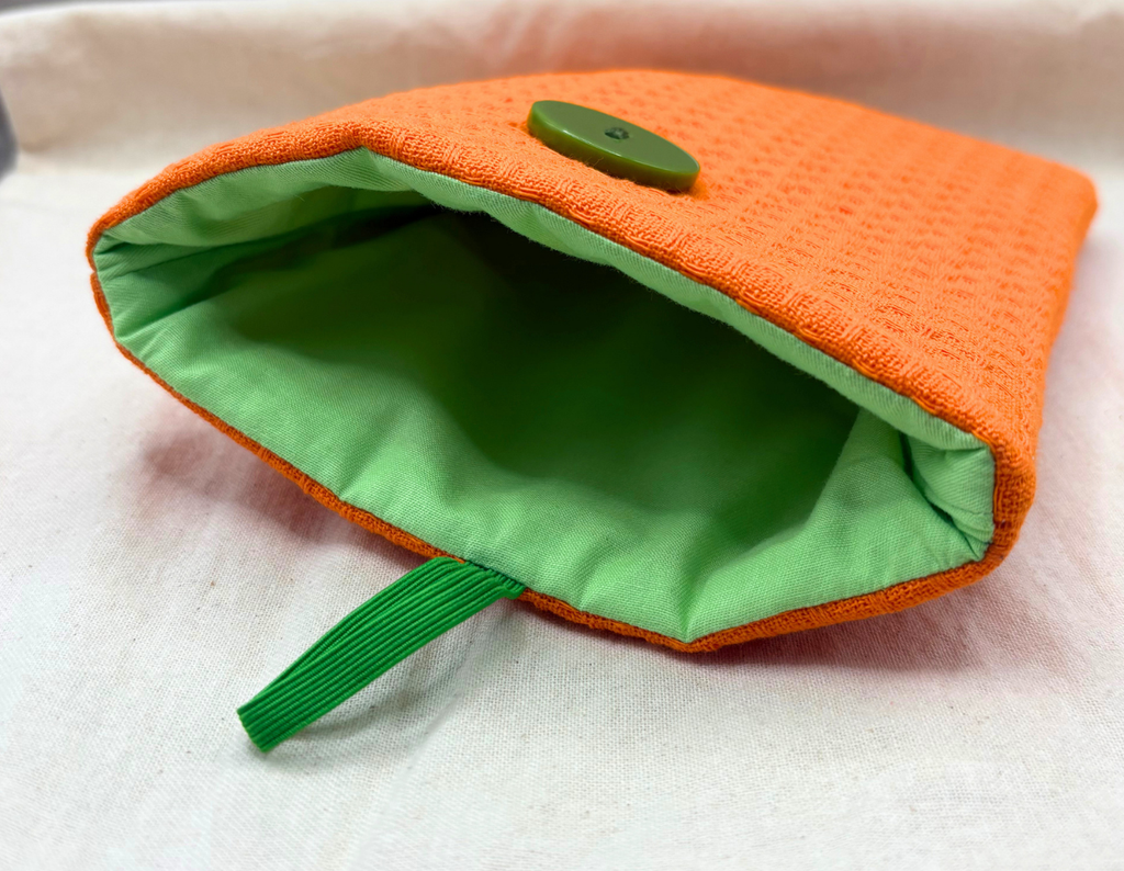 Carrot Top Padded Soft E-Reader Sleeve