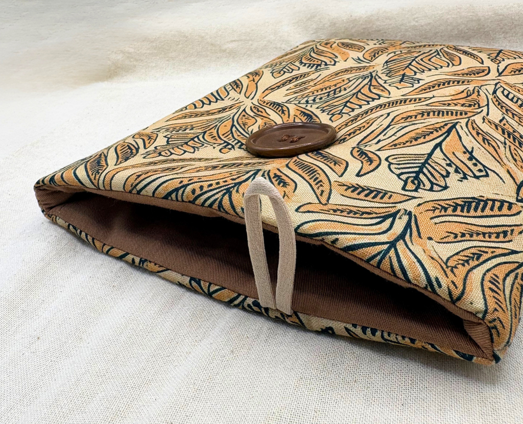 Russet Reverie Padded Soft E-Reader Sleeve